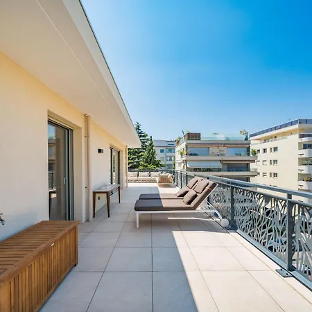 Daire Somptuous Penthouse On Palm Beach Cannes